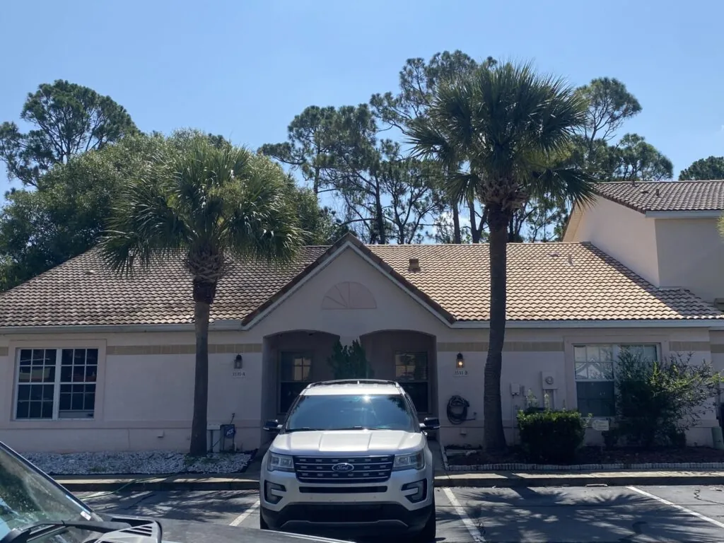Roof Cleaning project photo 29 by Wash and Go